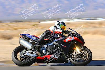 media/Jan-09-2022-SoCal Trackdays (Sun) [[2b1fec8404]]/Turn 8 (1045am)/